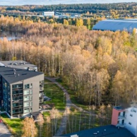 Modern Apartment Near Tampereen Messukeskus, With Own Private And Free Parking Exteriör bild